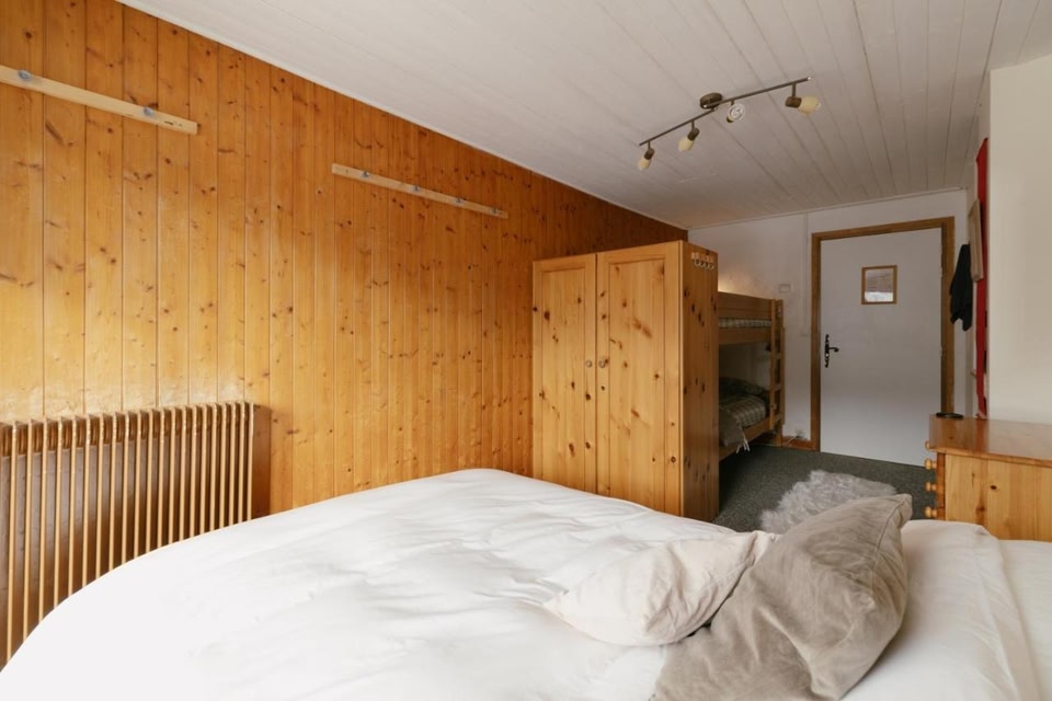 Chalet Châtaigne - Shared Catered Chalet