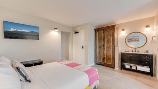 LUXX Taos Motor Lodge