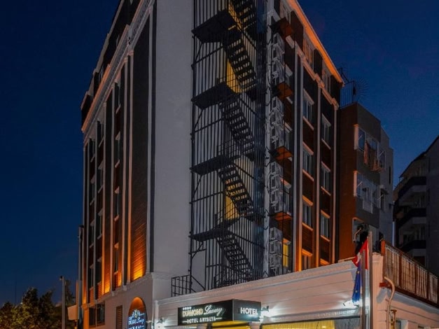 Diamond Luxury Hotel