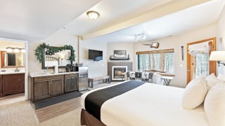 All Seasons River Inn
