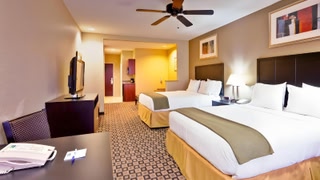 Holiday Inn Express & Suites Clinton by IHG
