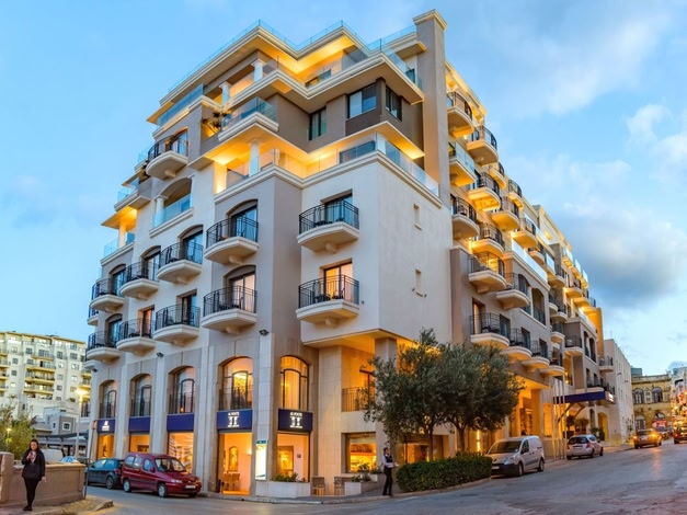 Maritim Antonine Hotel & Spa