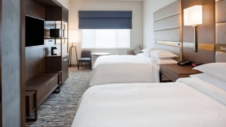 Sheraton St Paul Woodbury Hotel