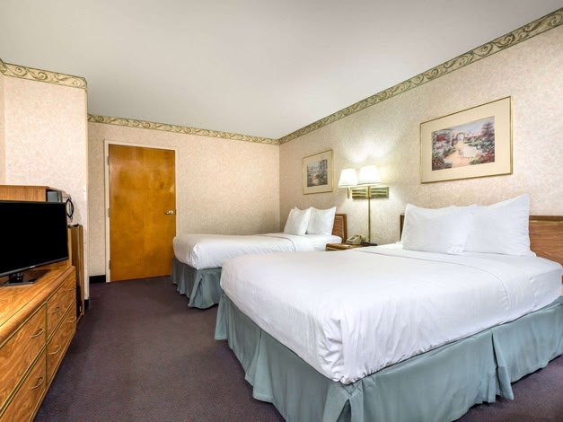 Days Inn by Wyndham Vineland