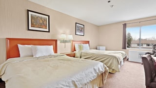 Niagara Lodge & Suites
