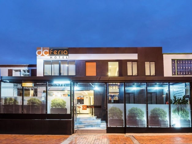 Hotel DC Feria