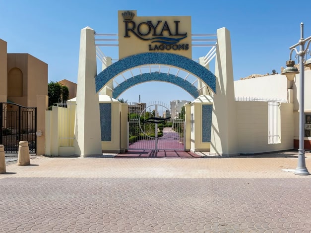 Royal Lagoons Resort & Aqua Park Families and Couples Only