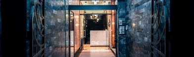 One Luxury Suites