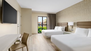 AC Hotel Naples 5th Avenue