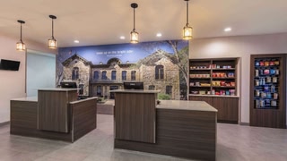La Quinta Inn & Suites by Wyndham Fredericksburg
