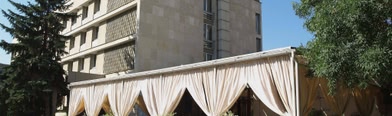 Hotel Forum - Free Parking for Cars