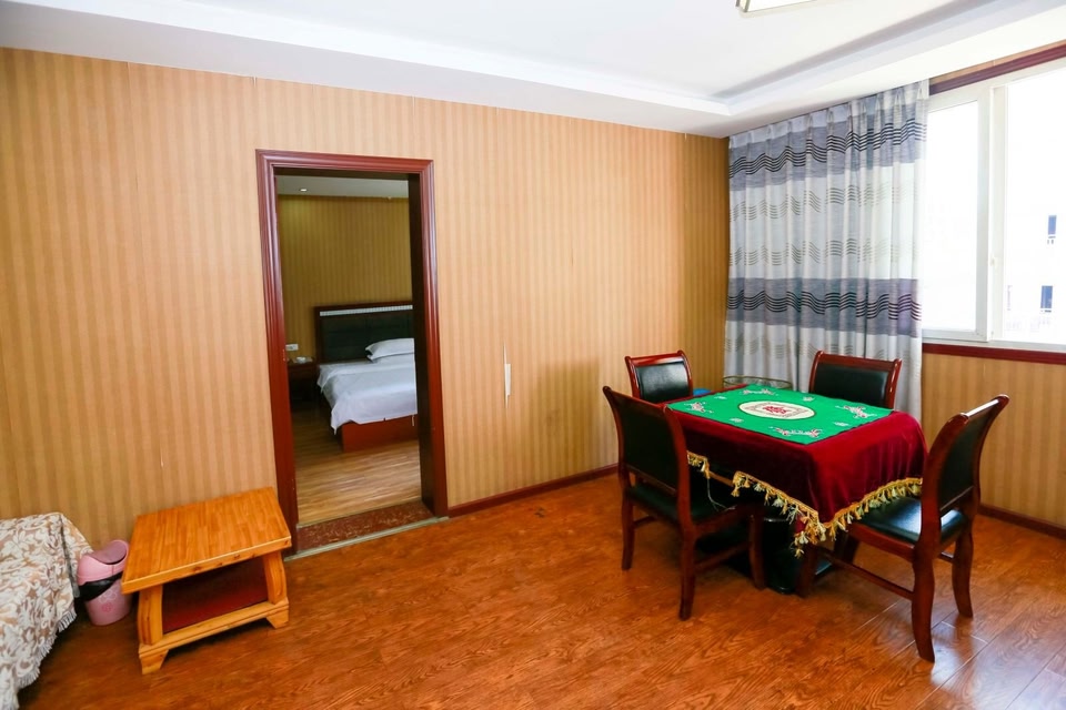Yujia Hostel
