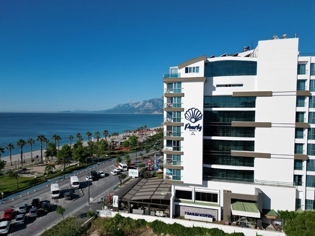 PEARLY Hotel