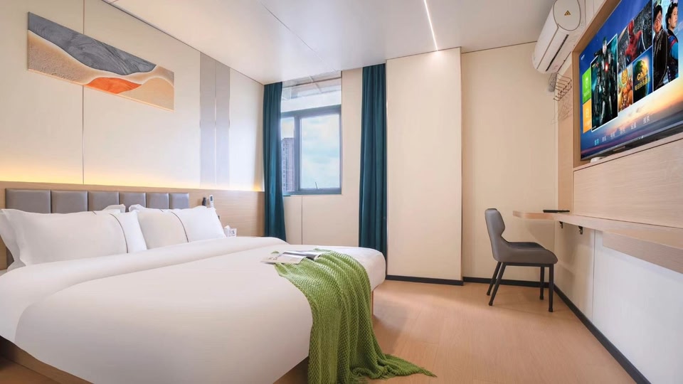 98 Hotel
