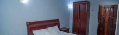 Extra-Large Room, Free Breakfast