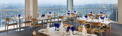 Holiday Inn Edinburgh Zoo by IHG