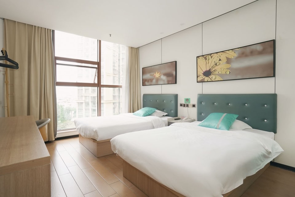 LanYue Hotel