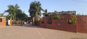 Raj Resort Vapi | 2026 Updated Prices | Hotels | Skyscanner Raj Resort Vapi | 2026 Updated Prices | Hotels | Skyscanner