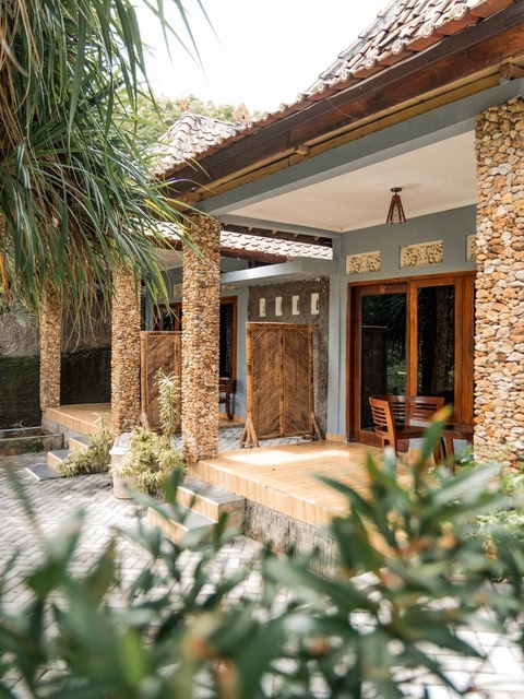 Yoki's Bungalows