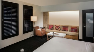 Hotel Valencia Riverwalk