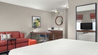 Hampton Inn & Suites Fresno