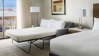 DoubleTree by Hilton Colorado Springs