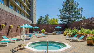 DoubleTree by Hilton Hotel Denver