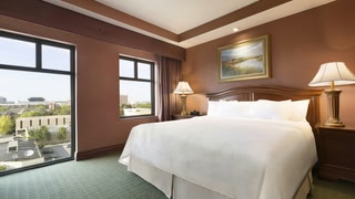 Embassy Suites Lincoln