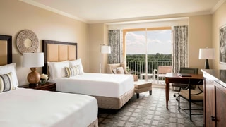 The Ritz-Carlton Naples, Tiburón