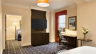 Hotel Saranac, Curio Collection by Hilton