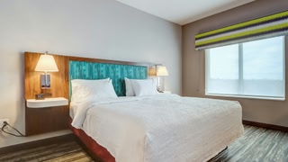 Hampton Inn and Suites by Hilton Cincinnati Midtown Rookwood