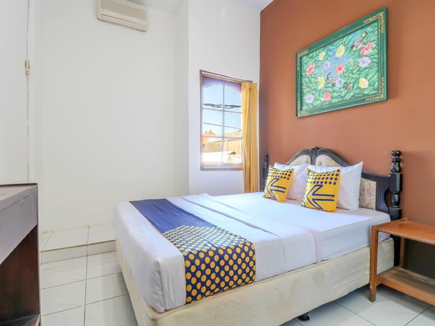 Hotel Candra Adigraha