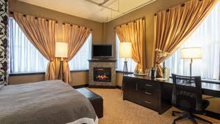 The Giacomo Niagara Falls NY, an Ascend Collection Hotel