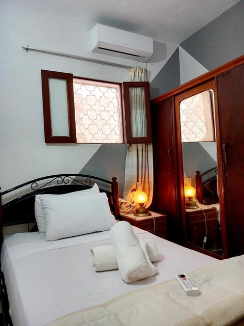 Hadi House