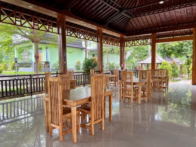Pohon Purba Resort & Restaurant
