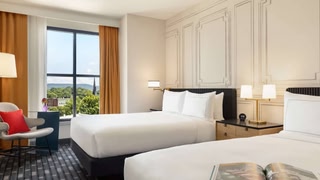 106 Jefferson Huntsville, Curio Collection by Hilton