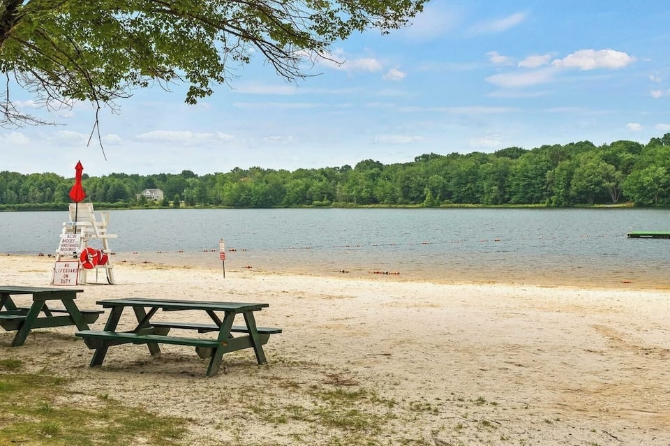 The Nest at Brier Crest by AvantStay, Briar Crest Woods Hotels - Skyscanner