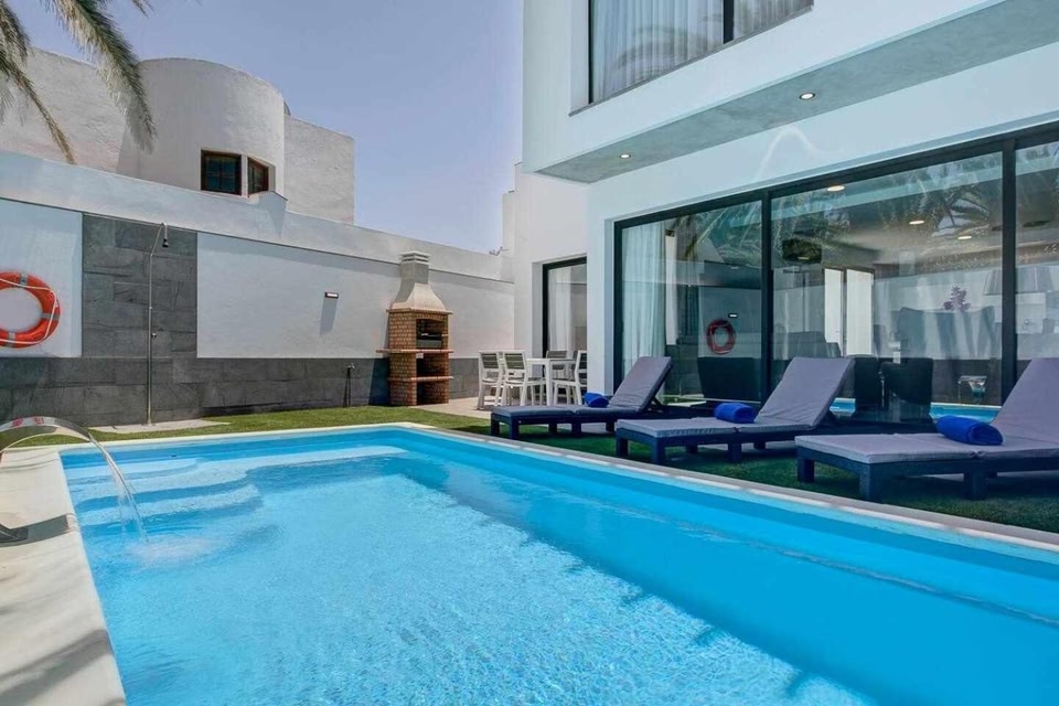Two Dreams Luxury Villa