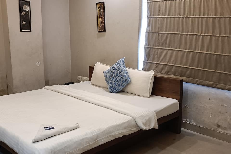 NIRVANA Lodge