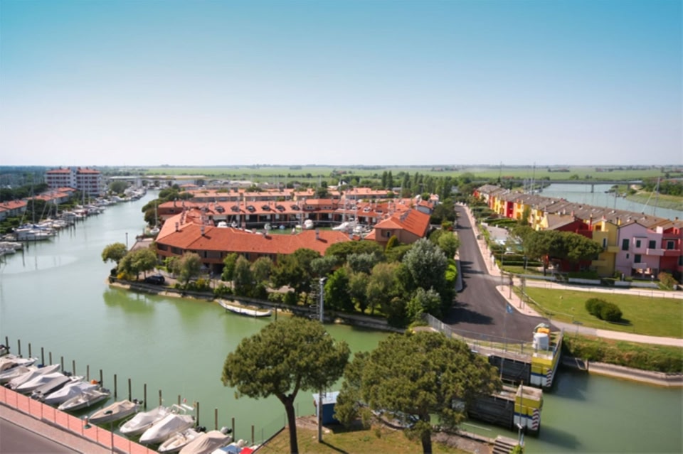 Flat With a Partial sea View