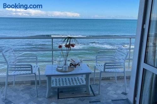 The Waterfront Apartment