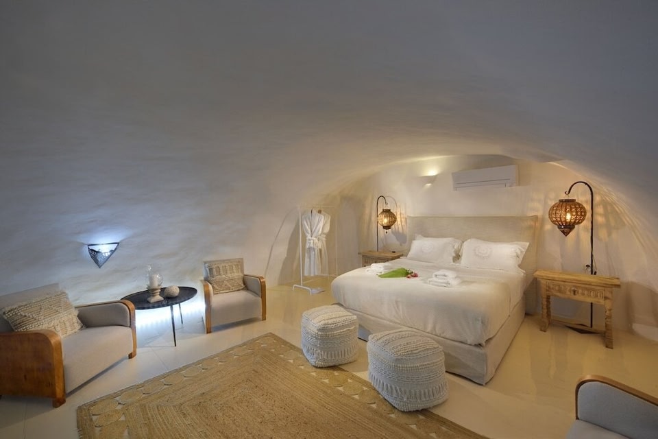 The A Collection, Oia by K&K