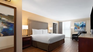 Wyndham Riverfront Little Rock