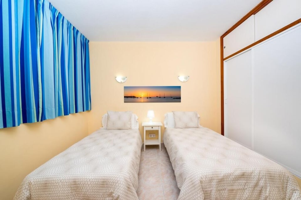 Apartamentos Strelitzias, Playa del Ingles Hotels - Skyscanner
