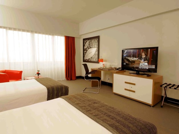 Merlynn Park Hotel