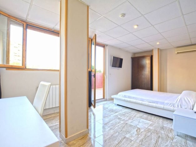Hostal Mont Royal