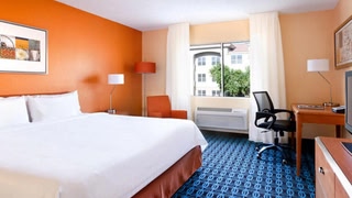 Holiday Inn Express & Suites Phoenix - Mesa West by IHG