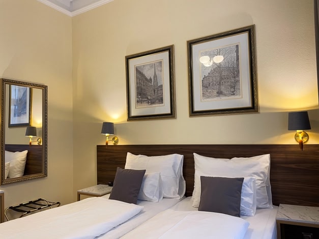 City Pension Stephansplatz I Self Check In I AC in all Rooms