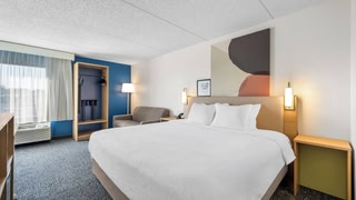 Spark by Hilton Green Bay