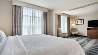 Holiday Inn Express & Suites Mobile – I-65 by IHG